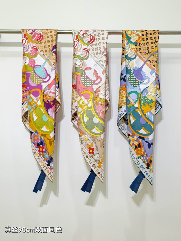 LV silk Scarf 90X90cm E092714